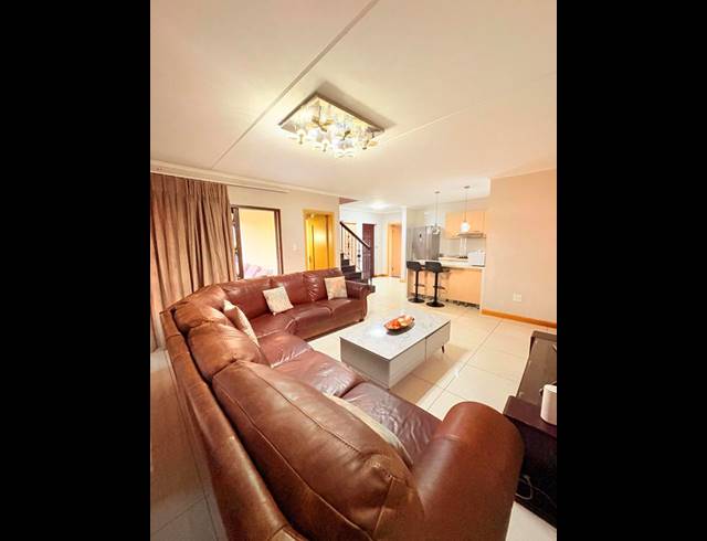 4 BEDROOM PROPERTY TO RENT IN SUMMERSET